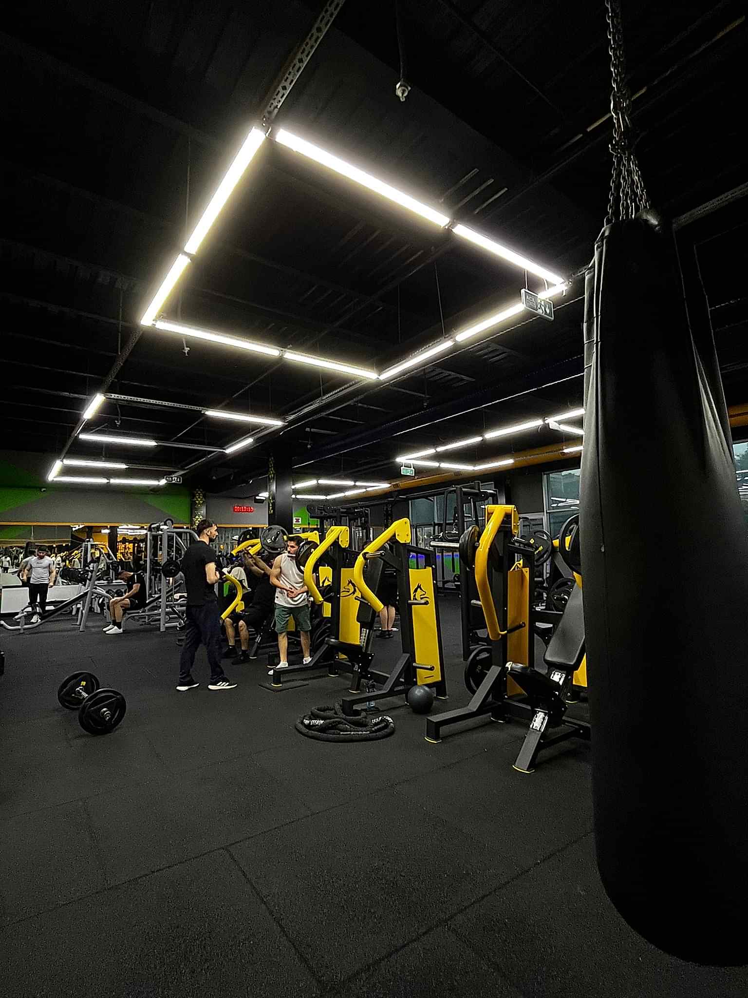 Sultangazi 800 metrekare fitness alanı